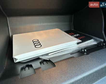 Черный Ауди Q4 Sportback e-tron, объемом двигателя 0 л и пробегом 70 тыс. км за 32000 $, фото 88 на Automoto.ua