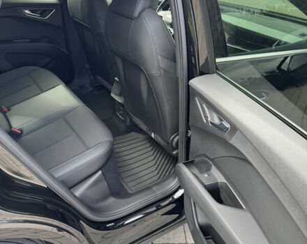 Черный Ауди Q4 Sportback e-tron, объемом двигателя 0 л и пробегом 22 тыс. км за 26666 $, фото 15 на Automoto.ua