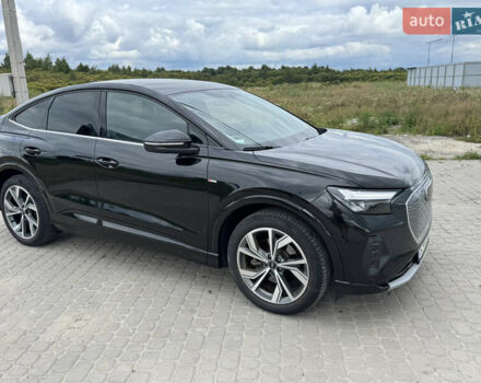 Черный Ауди Q4 Sportback e-tron, объемом двигателя 0 л и пробегом 22 тыс. км за 26666 $, фото 5 на Automoto.ua