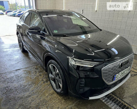 Черный Ауди Q4 Sportback e-tron, объемом двигателя 0 л и пробегом 6 тыс. км за 31500 $, фото 1 на Automoto.ua
