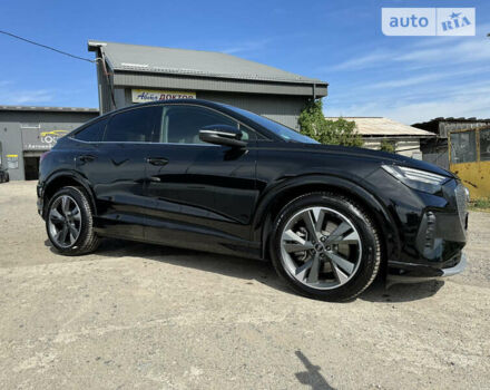 Черный Ауди Q4 Sportback e-tron, объемом двигателя 0 л и пробегом 6 тыс. км за 31500 $, фото 9 на Automoto.ua