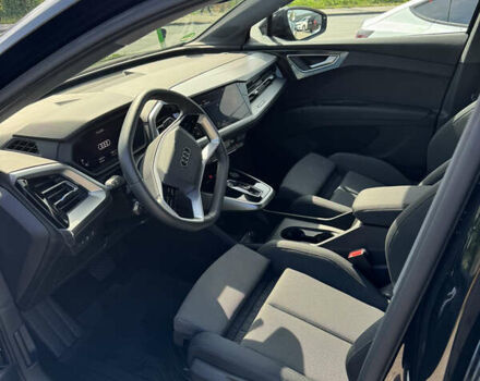 Черный Ауди Q4 Sportback e-tron, объемом двигателя 0 л и пробегом 6 тыс. км за 31500 $, фото 11 на Automoto.ua