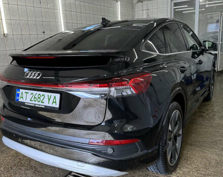 Черный Ауди Q4 Sportback e-tron, объемом двигателя 0 л и пробегом 6 тыс. км за 31500 $, фото 7 на Automoto.ua