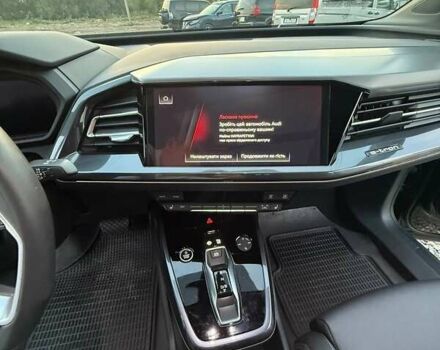 Чорний Ауді Q4 Sportback e-tron, об'ємом двигуна 0 л та пробігом 6 тис. км за 37600 $, фото 14 на Automoto.ua