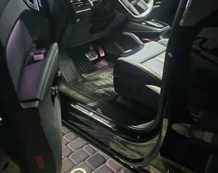 Чорний Ауді Q4 Sportback e-tron, об'ємом двигуна 0 л та пробігом 10 тис. км за 45000 $, фото 3 на Automoto.ua