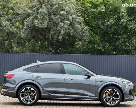 Ауди Q4 Sportback e-tron, объемом двигателя 0 л и пробегом 49 тыс. км за 43471 $, фото 2 на Automoto.ua