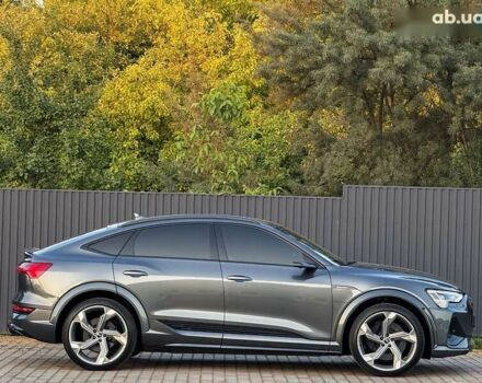 Ауди Q4 Sportback e-tron, объемом двигателя 0 л и пробегом 56 тыс. км за 46999 $, фото 2 на Automoto.ua