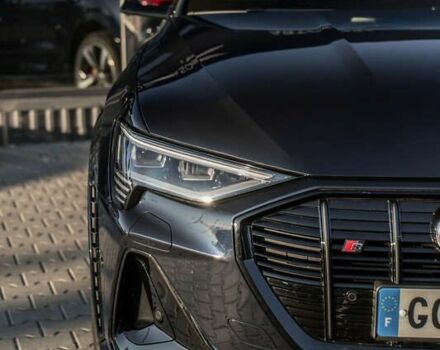 Ауди Q4 Sportback e-tron, объемом двигателя 0 л и пробегом 56 тыс. км за 46500 $, фото 2 на Automoto.ua