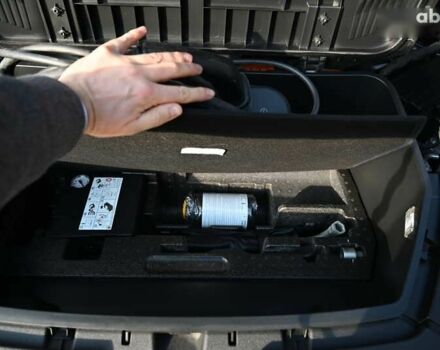 Ауді Q4 Sportback e-tron, об'ємом двигуна 0 л та пробігом 65 тис. км за 41288 $, фото 22 на Automoto.ua