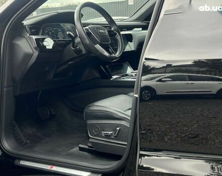 Ауди Q4 Sportback e-tron, объемом двигателя 0 л и пробегом 32 тыс. км за 46080 $, фото 24 на Automoto.ua