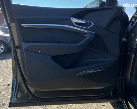 Ауди Q4 Sportback e-tron, объемом двигателя 0 л и пробегом 42 тыс. км за 44558 $, фото 29 на Automoto.ua