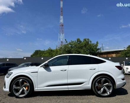 Ауди Q4 Sportback e-tron, объемом двигателя 0 л и пробегом 32 тыс. км за 46189 $, фото 4 на Automoto.ua