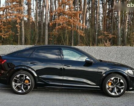 Ауді Q4 Sportback e-tron, об'ємом двигуна 0 л та пробігом 65 тис. км за 41288 $, фото 3 на Automoto.ua