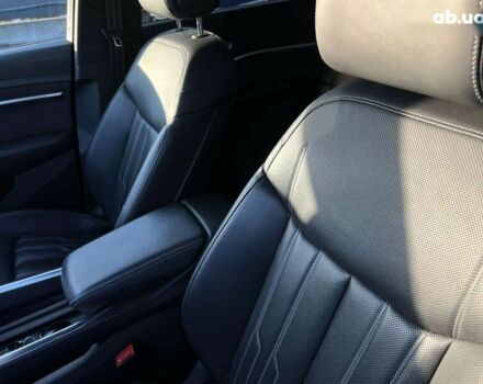 Ауді Q4 Sportback e-tron, об'ємом двигуна 0 л та пробігом 32 тис. км за 44558 $, фото 27 на Automoto.ua