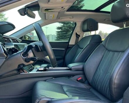 Ауди Q4 Sportback e-tron, объемом двигателя 0 л и пробегом 33 тыс. км за 45900 $, фото 24 на Automoto.ua