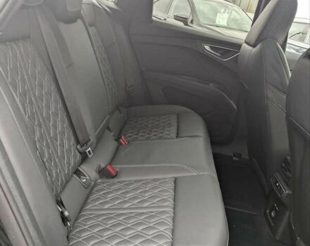 Ауди Q4 Sportback e-tron, объемом двигателя 0 л и пробегом 96 тыс. км за 34800 $, фото 26 на Automoto.ua