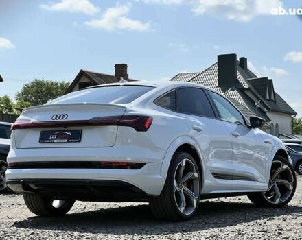Ауди Q4 Sportback e-tron, объемом двигателя 0 л и пробегом 32 тыс. км за 46189 $, фото 7 на Automoto.ua