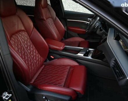 Ауді Q4 Sportback e-tron, об'ємом двигуна 0 л та пробігом 65 тис. км за 41288 $, фото 11 на Automoto.ua