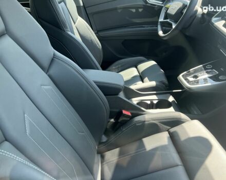 Ауди Q4 Sportback e-tron, объемом двигателя 0 л и пробегом 1 тыс. км за 70099 $, фото 11 на Automoto.ua