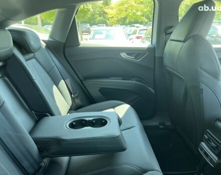 Ауди Q4 Sportback e-tron, объемом двигателя 0 л и пробегом 1 тыс. км за 70099 $, фото 29 на Automoto.ua