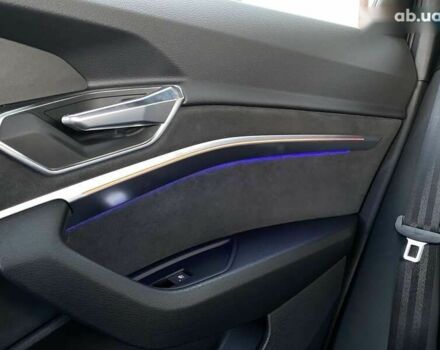 Ауди Q4 Sportback e-tron, объемом двигателя 0 л и пробегом 60 тыс. км за 49500 $, фото 15 на Automoto.ua