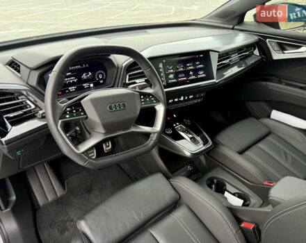 Серый Ауди Q4 Sportback e-tron, объемом двигателя 0 л и пробегом 82 тыс. км за 33000 $, фото 14 на Automoto.ua