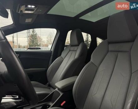 Серый Ауди Q4 Sportback e-tron, объемом двигателя 0 л и пробегом 70 тыс. км за 33990 $, фото 13 на Automoto.ua