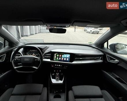 Сірий Ауді Q4 Sportback e-tron, об'ємом двигуна 0 л та пробігом 149 тис. км за 24900 $, фото 25 на Automoto.ua