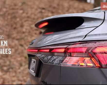 Серый Ауди Q4 Sportback e-tron, объемом двигателя 0 л и пробегом 25 тыс. км за 36000 $, фото 5 на Automoto.ua