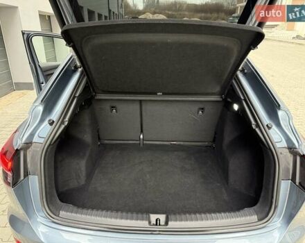 Сірий Ауді Q4 Sportback e-tron, об'ємом двигуна 0 л та пробігом 149 тис. км за 24900 $, фото 22 на Automoto.ua