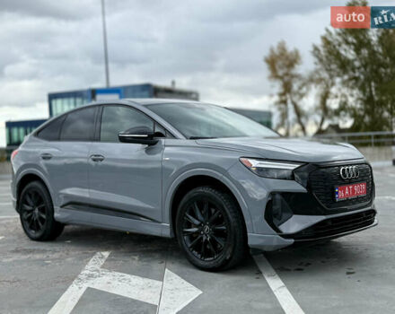 Серый Ауди Q4 Sportback e-tron, объемом двигателя 0 л и пробегом 82 тыс. км за 33000 $, фото 7 на Automoto.ua