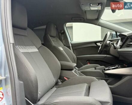 Сірий Ауді Q4 Sportback e-tron, об'ємом двигуна 0 л та пробігом 149 тис. км за 24900 $, фото 32 на Automoto.ua