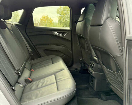 Серый Ауди Q4 Sportback e-tron, объемом двигателя 0 л и пробегом 82 тыс. км за 33000 $, фото 18 на Automoto.ua