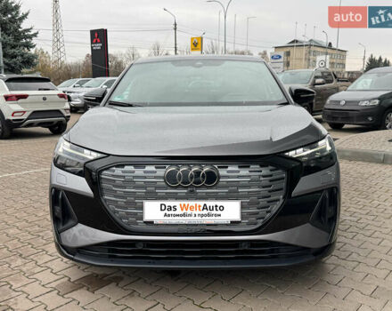 Серый Ауди Q4 Sportback e-tron, объемом двигателя 0 л и пробегом 70 тыс. км за 33990 $, фото 2 на Automoto.ua