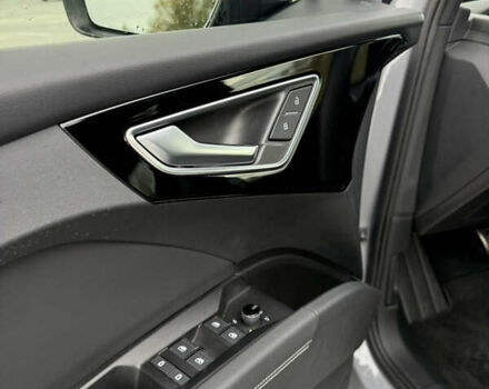 Серый Ауди Q4 Sportback e-tron, объемом двигателя 0 л и пробегом 82 тыс. км за 33000 $, фото 9 на Automoto.ua