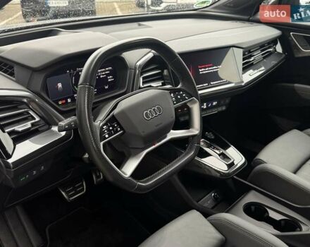 Серый Ауди Q4 Sportback e-tron, объемом двигателя 0 л и пробегом 70 тыс. км за 33990 $, фото 11 на Automoto.ua
