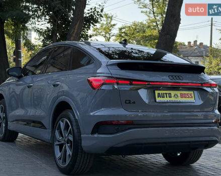 Серый Ауди Q4 Sportback e-tron, объемом двигателя 0 л и пробегом 7 тыс. км за 37000 $, фото 18 на Automoto.ua