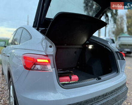 Серый Ауди Q4 Sportback e-tron, объемом двигателя 0 л и пробегом 43 тыс. км за 27999 $, фото 48 на Automoto.ua