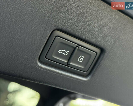 Серый Ауди Q4 Sportback e-tron, объемом двигателя 0 л и пробегом 7 тыс. км за 37000 $, фото 71 на Automoto.ua