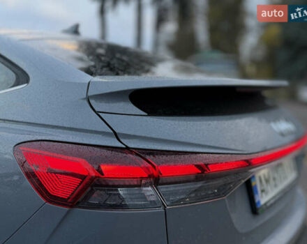 Серый Ауди Q4 Sportback e-tron, объемом двигателя 0 л и пробегом 43 тыс. км за 27999 $, фото 44 на Automoto.ua