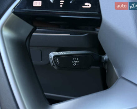 Серый Ауди Q4 Sportback e-tron, объемом двигателя 0 л и пробегом 7 тыс. км за 37000 $, фото 35 на Automoto.ua