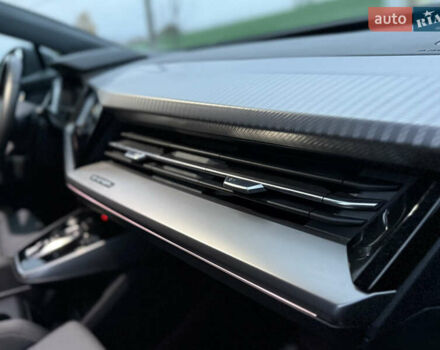 Серый Ауди Q4 Sportback e-tron, объемом двигателя 0 л и пробегом 43 тыс. км за 27999 $, фото 15 на Automoto.ua