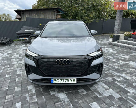 Сірий Ауді Q4 Sportback e-tron, об'ємом двигуна 0 л та пробігом 31 тис. км за 30800 $, фото 14 на Automoto.ua