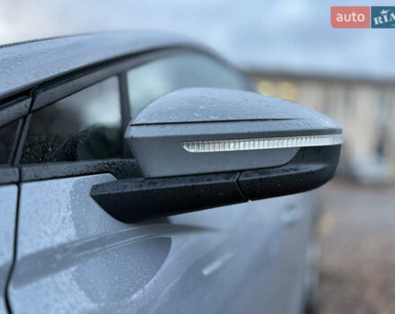 Серый Ауди Q4 Sportback e-tron, объемом двигателя 0 л и пробегом 43 тыс. км за 27999 $, фото 46 на Automoto.ua