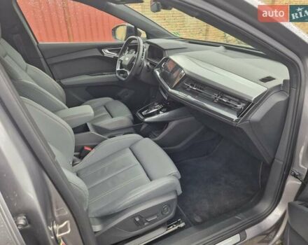 Серый Ауди Q4 Sportback e-tron, объемом двигателя 0 л и пробегом 27 тыс. км за 38000 $, фото 12 на Automoto.ua