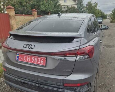 Серый Ауди Q4 Sportback e-tron, объемом двигателя 0 л и пробегом 27 тыс. км за 38000 $, фото 8 на Automoto.ua