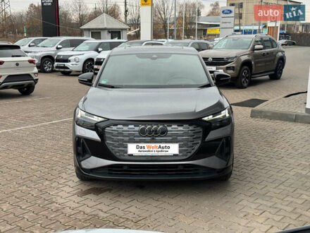 Серый Ауди Q4 Sportback e-tron, объемом двигателя 0 л и пробегом 70 тыс. км за 33990 $, фото 1 на Automoto.ua