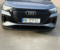 Синий Ауди Q4 Sportback e-tron, объемом двигателя 0 л и пробегом 37 тыс. км за 31900 $, фото 3 на Automoto.ua