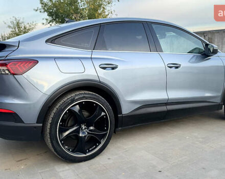 Синий Ауди Q4 Sportback e-tron, объемом двигателя 0 л и пробегом 37 тыс. км за 31900 $, фото 13 на Automoto.ua