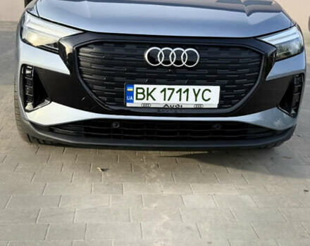 Синий Ауди Q4 Sportback e-tron, объемом двигателя 0 л и пробегом 37 тыс. км за 31900 $, фото 46 на Automoto.ua